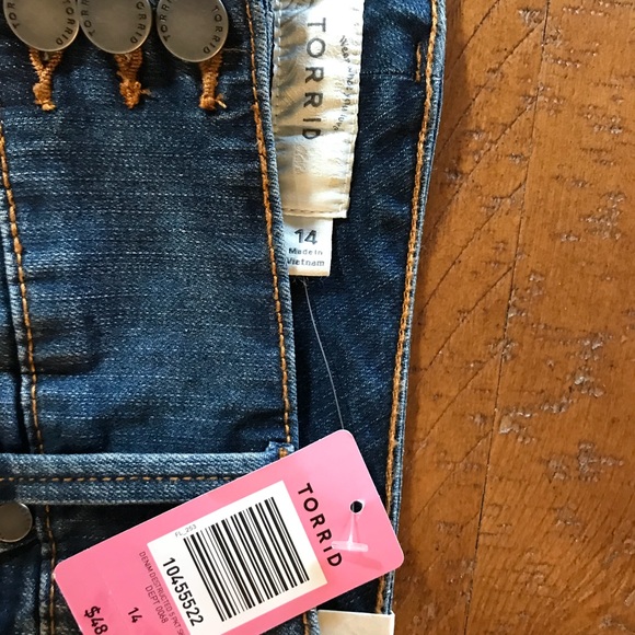 NWT Torrid 14 Denim Pencil Skit - Picture 5 of 5
